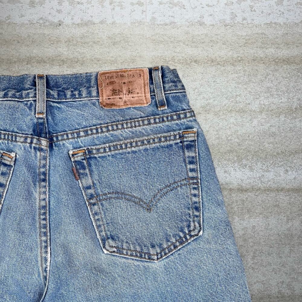 Vintage 90s Levis Jeans 540 36x30 Relaxed Light Wash Made in USA Denim Brown Tab - Picture 3 of 5